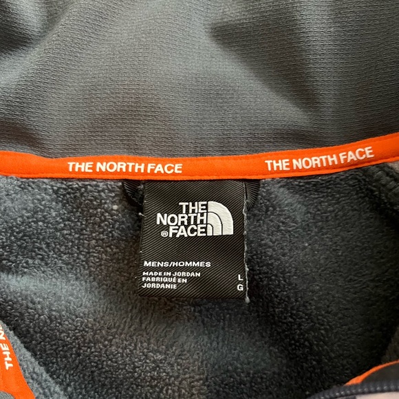 NorthFace 1/4 Zip - Picture 3 of 3
